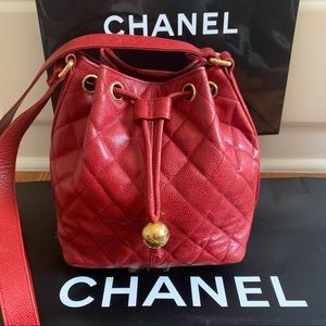 Authentic Chanel 🎀🎀Caviar Leather Bucket Handbag